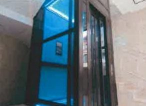 Illuminated lift ceiling